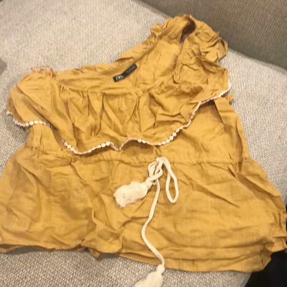 ZARA off the shoulder top - Picture 2 of 3